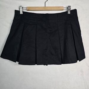 Faded rose black goth mini skirt/skort sz L